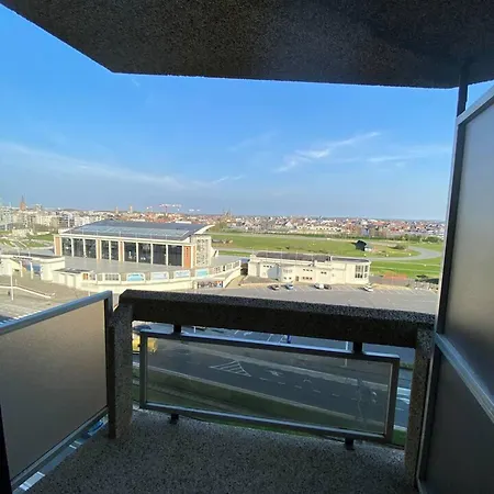 Amazing 2-bedroom With Amazing Sea-view Apartment *